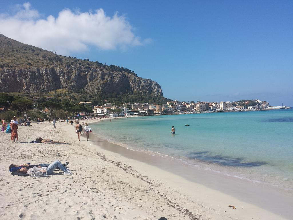 モンデッロCasa Perciata - Locazione Turisticaアパートメント エクステリア 写真